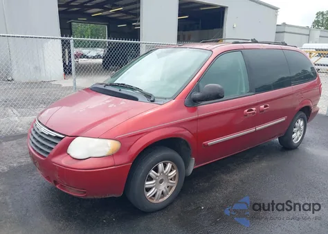 2006 Chrysler Town & Country Touring from USA, damaged, VIN 2A4GP54L36R672039